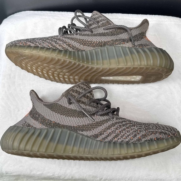 Yeezy Boost 350 V2 ‘Beluga’ | Size 11.5M - Picture 5 of 14